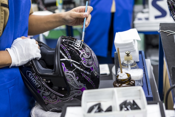 Fabricacion de un casco de moto Shoei Vol3